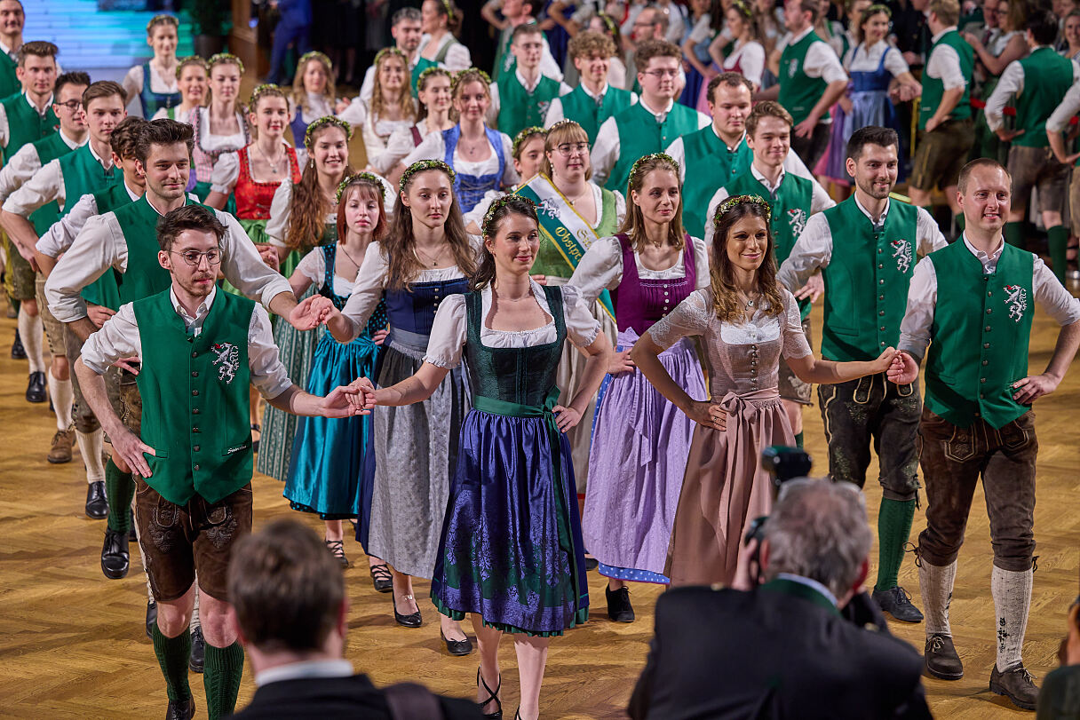 Der Steirische Brauch: Knigge für den Steirerball 2026