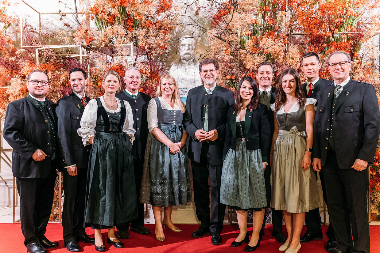 Der Vorstand des Vereins der Steirer in Wien beim Steirerball 2026