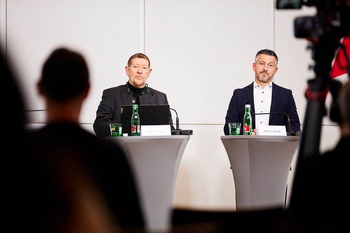 Gutachter und Forensiker Martin Geyer und Walter Strobl, Präsident des österreichischen Inkassoverbands und Geschäftsführer der INKO Inkasso GmbH